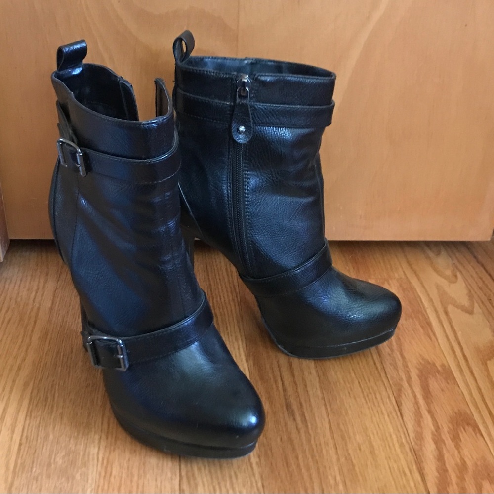 High heel booties